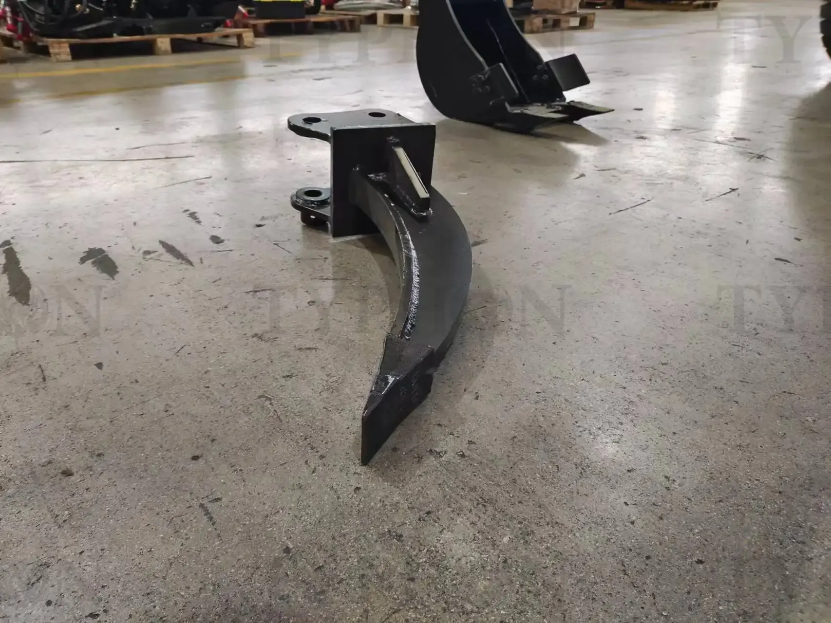 2.5 Ton Mini Excavator Attachment Ripper Single Shank TYPHON Digger Attachment - Image 2
