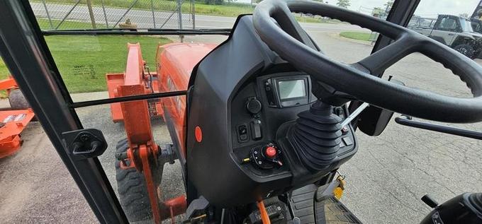2018 Kubota B2650HSDC - Image 4