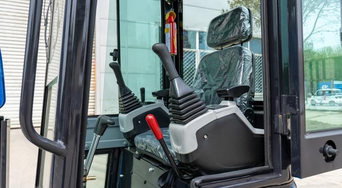 TYPHON 18 FLEX PRO 1.8 Ton Mini Excavator USA with 12 attachments - Image 4