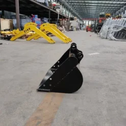 Alternative view of 500mm Plain Mud Bucket Attachment for TYPHON Mini Excavators USA