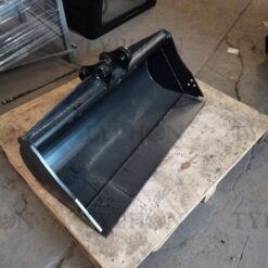 Alternative view of Excavator Attachment Tilt Bucket 39″ Hydraulic Tilting Bucket 1000mm Heavy Duty