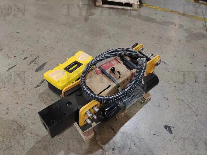 2.5 ton Mini Excavator Attachment Hydraulic Hammer Top Type Rock Breaker - Image 6